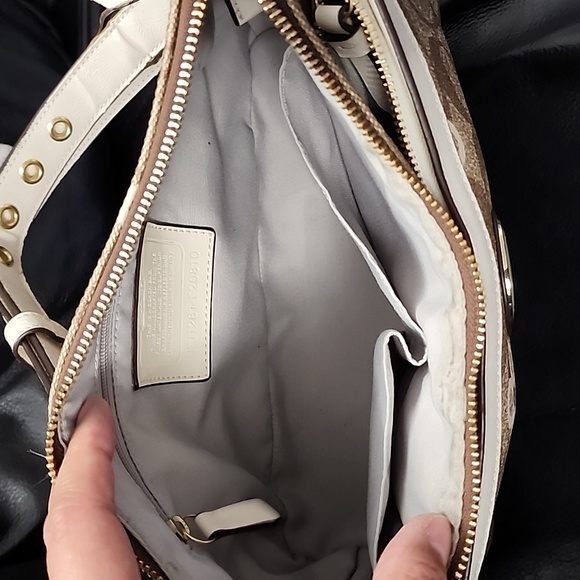 Coach Peyton Signature Clover Canvas Leather tote/crossbody/shoulder bag - Picture 5 of 8